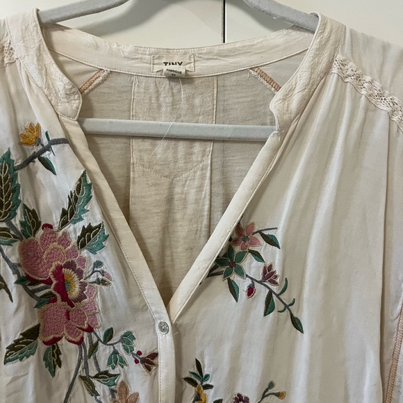 TINY Anthropologie Embroidered Button Down Blouse - Picture 5 of 12